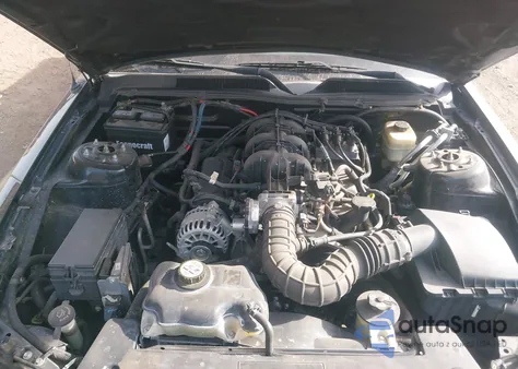 2008 Ford Mustang V6 Deluxe/V6 Premium from USA, damaged, VIN 1ZVHT84NX85173373